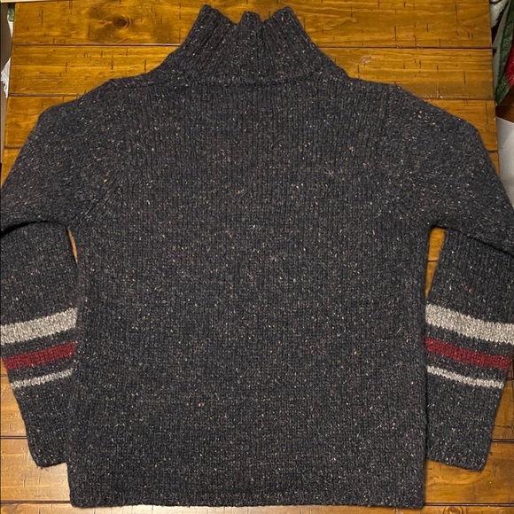Men's Abercrombie & Fitch Gray Wool Winter Sweater. 100% Wool. Cabincore Size S - Picture 8 of 8